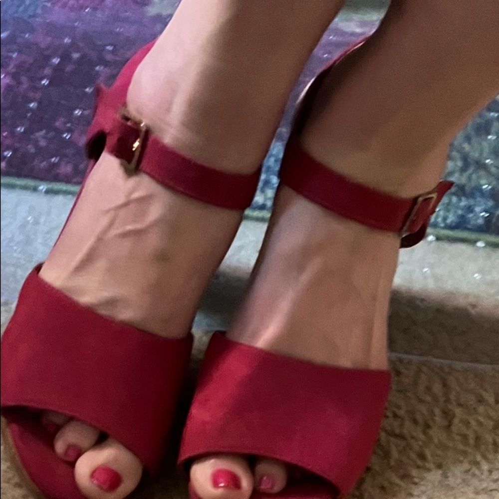 American Eagle hot pink sandals.